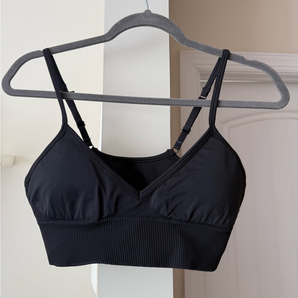 Lululemon bra - Picture 2 of 2